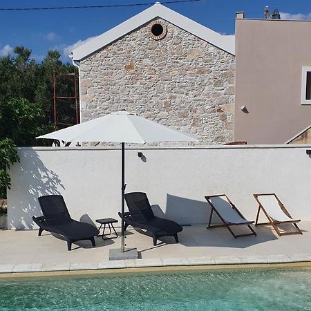 Villa Santa Eufemia Sutomiscica Экстерьер фото