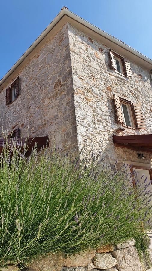 Villa Santa Eufemia Sutomiscica Экстерьер фото