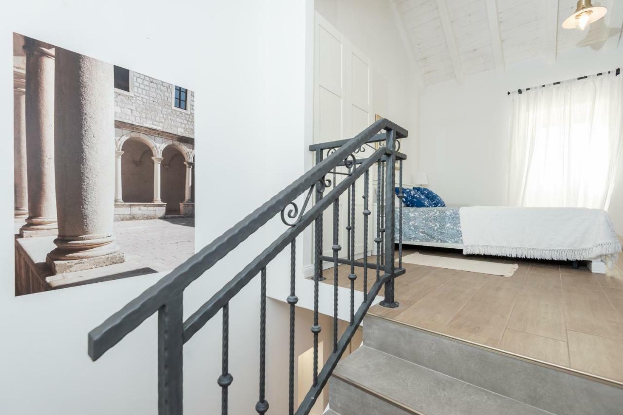 Villa Santa Eufemia Sutomiscica Экстерьер фото
