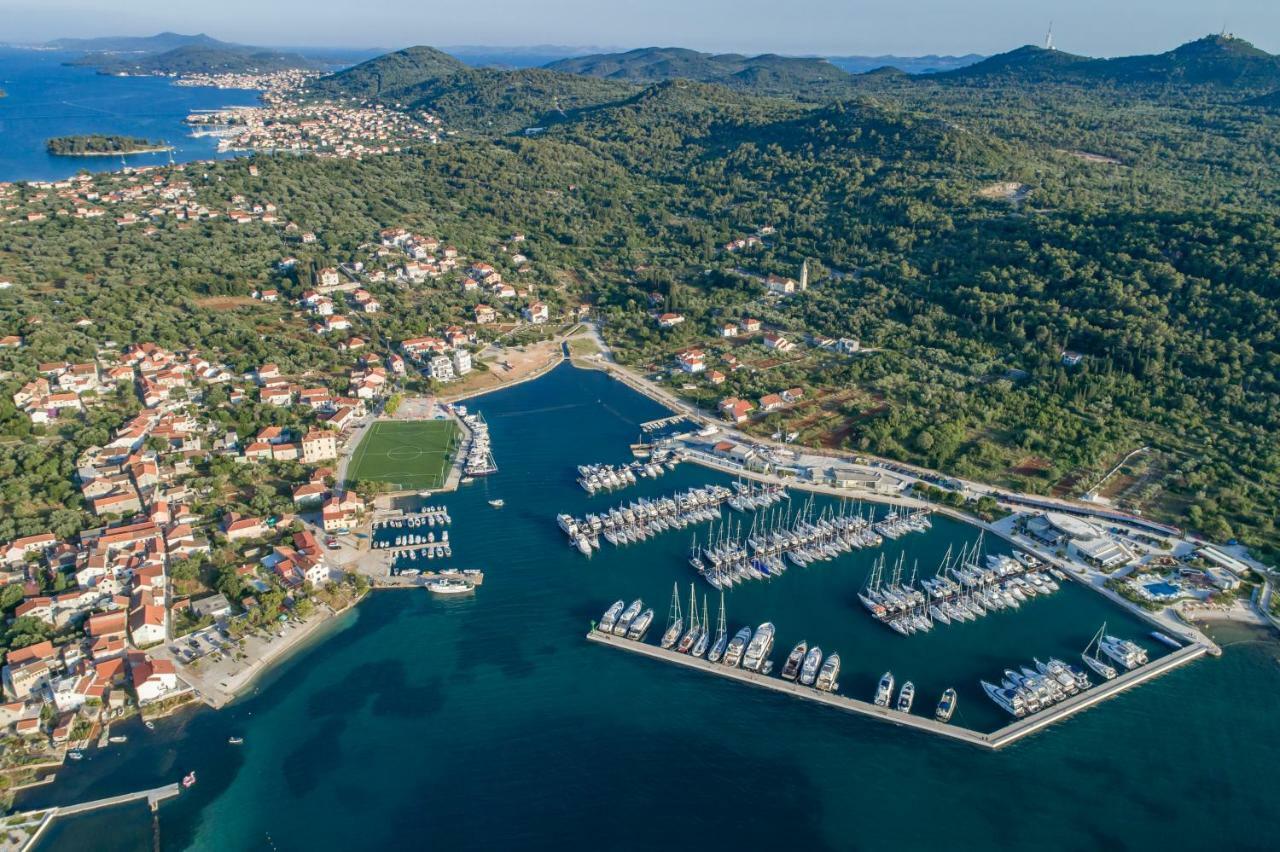 Villa Santa Eufemia Sutomiscica Экстерьер фото